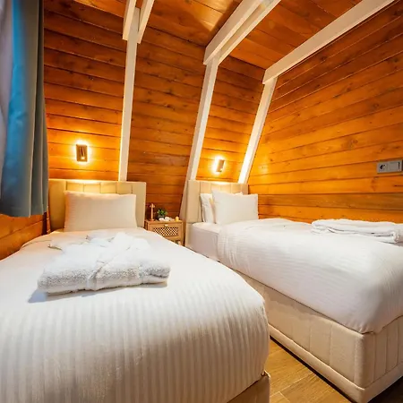 Grand Paradise Hotel