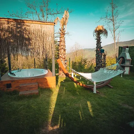 Grand Paradise *