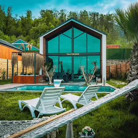 Hotel Grand Paradise