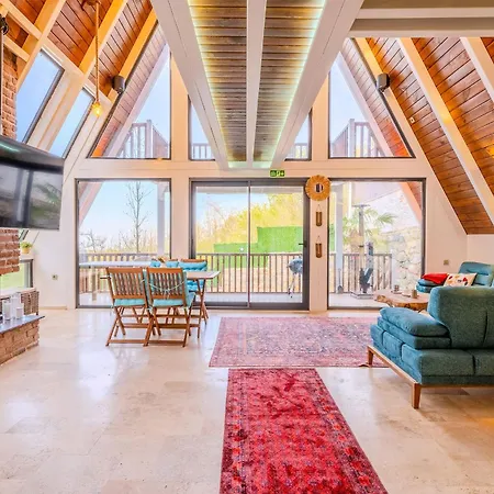 Grand Paradise * ספנג'ה