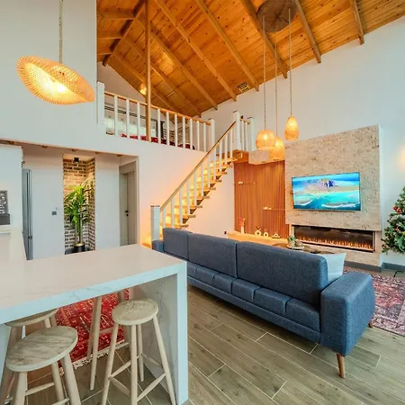 מלון Grand Paradise