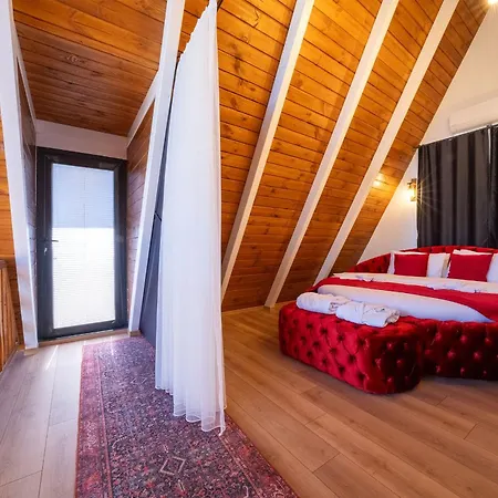 Grand Paradise מלון